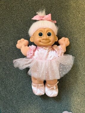 Russ berrie troll kids ballerina doll